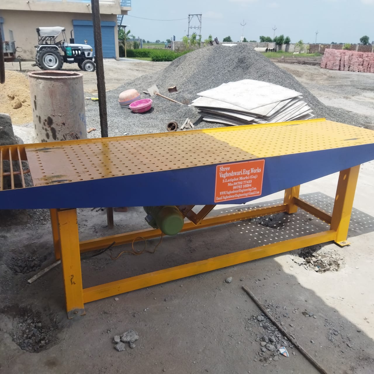 Vibration Table - Auxiliary equipment for brick production.